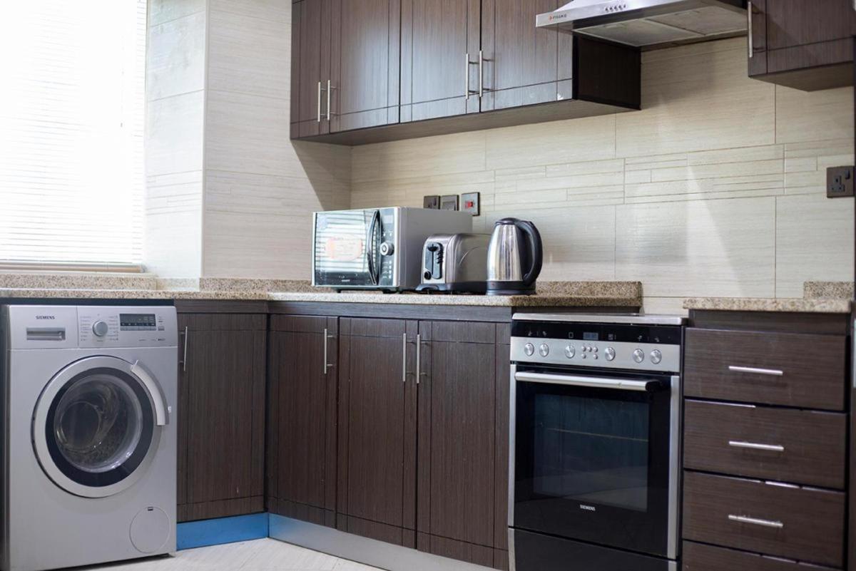 Better Living Apartment Dubai Exterior foto