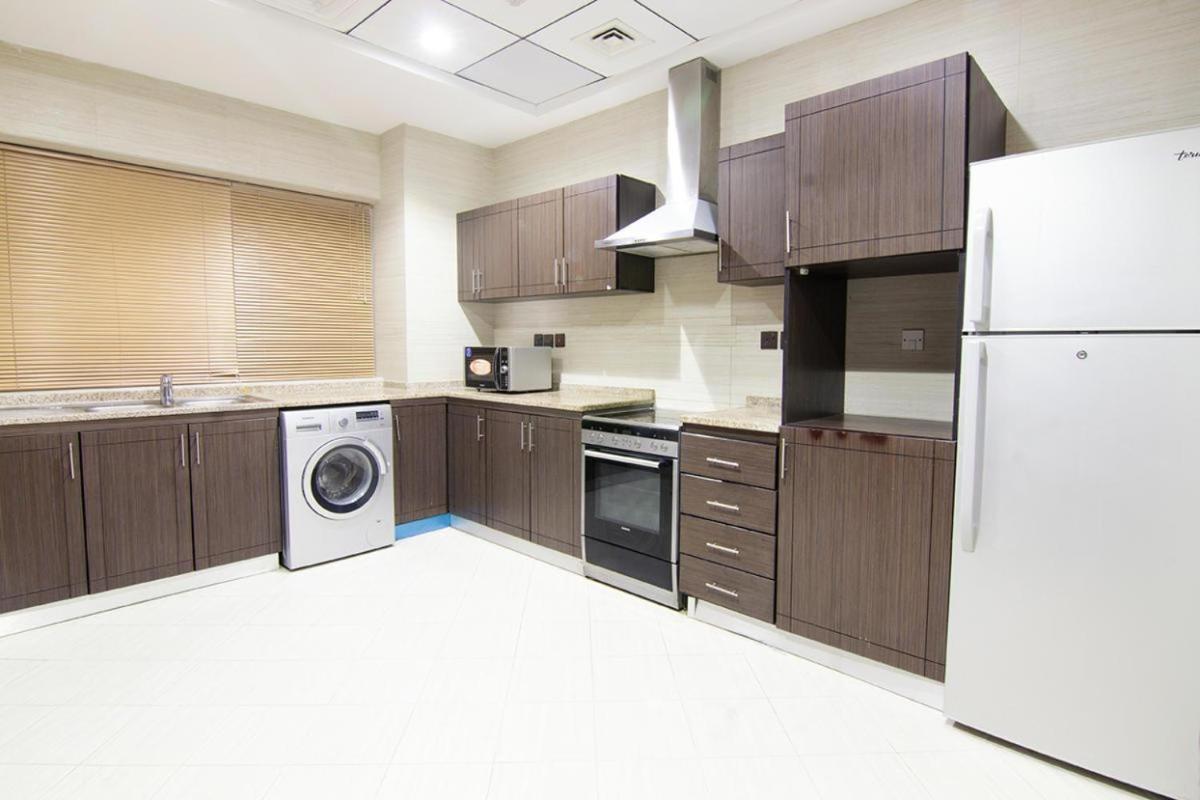 Better Living Apartment Dubai Exterior foto